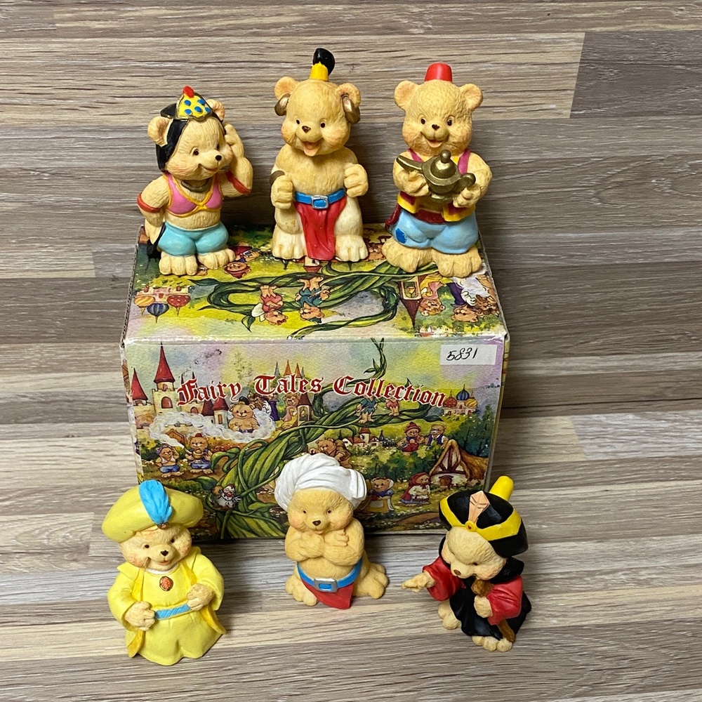 Disney Aladin vintage Hand-Painted Fairy Tales Figurine princess jasmine gene